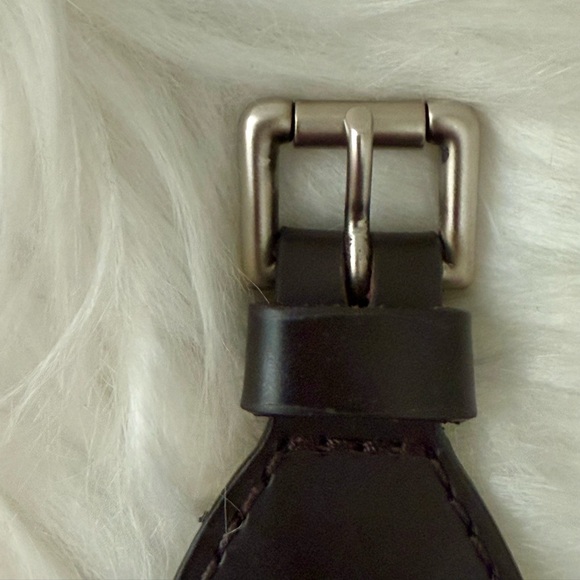 LOUIS VUITTON Leather Monogram Glacé Wrap Bracelet - Picture 7 of 9